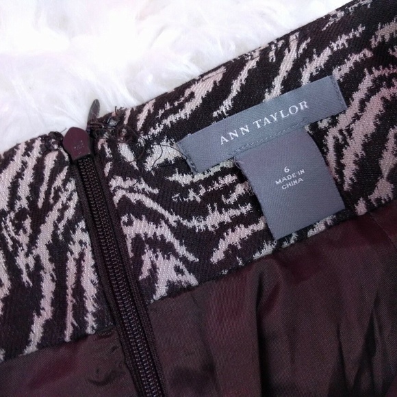 @ Ann Taylor sz 6 Brown Cream Pleated Skirt - Picture 5 of 7